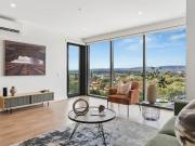 Contemporary East End City Apartment With Idyllic Views