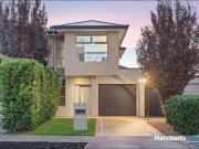 Contemporary Elegance & Effortless Coastal Living