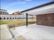 CONTEMPORARY FAMILY HOME