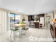 Motivated to Move! Desirably Stunning Ellavale...