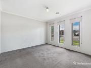 Contemporary Home with Open Plan Living! APPLICATIONS...