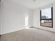 Contemporary Inner City Living – 1 Bedroom Apartment in...