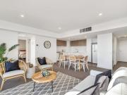 CONTEMPORARY INNER CITY LIVING WITH BRILLIANT VIEWS!