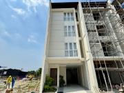 Contemporary Living at Its Finest – Project 8 QC...