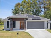 Contemporary Living in a Quiet Cul de Sac