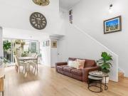 Contemporary Living in Rhodes House