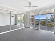 Contemporary Living Overlooking the Lake