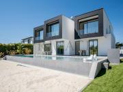 Contemporary Luxury Villa with Golf Views in Vilamoura