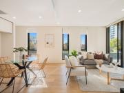 Contemporary One Bedroom Aero 4th Floor Apartment