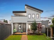 Contemporary Style, Walk to Boronia Village