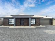 Contemporary Torrens Title Home 3 Beds, 2 Baths, 2...