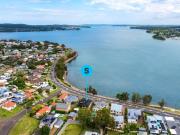 Contemporary Waterfront Living with Stunning Lake...