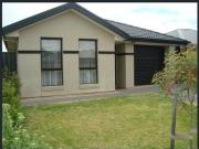 Convenience heaven 3 bedrooms, 2 bathrooms, 2! lounge areas