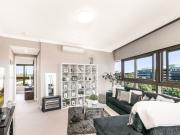 #Convenience Life Style #2 Large Bedrooms with Study...