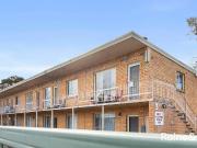 Convenient 1 Bedroom Unit Close To Town