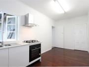 Convenient 1 Bedroom Unit in a Prime Location