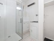 Convenient 2 Bedroom Unit in Prime Location