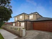 Convenient and Comfortable Living a Beautiful Home in...