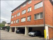 Convenient family home walk to train station and shops