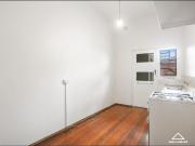 CONVENIENT NEDLANDS APARTMENT!