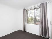 Convenient St Luica Apartment – Spacious, Stylish, and...