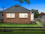 Conveniently Located Furnished 5 Bedroom Home