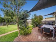 Conveniently located, immaculate 3 bedroom home