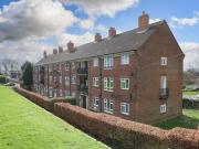 Cookridge, Tinshill Mount, Leeds, 2 Bedroom Flat