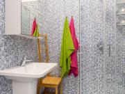 Cool double bedroom in Lodi Brenta