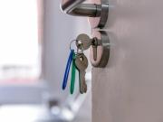 Cool single bedroom in a 5 bedroom flat, in Collblanc