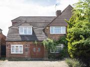 Coolgardie Avenue, Chigwell IG7, 5 bed semi detached...