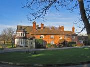 Coombe Farm, Oaks Road CR0, 2 bed flat to rent, £1,300...