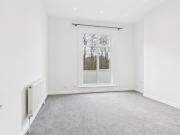 Coombe Road CR0, 2 bed flat to rent, £1,700 pcm |...