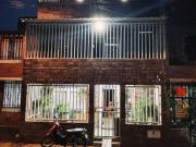 Casa en venta valle grandeDe 3 pisos unifamiliar