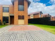 Copia de VENDO CASA TIPO SABANA 153 M2 HDA FONTANAR