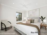 Copperfield Oversized, split Level two bedroom apartment...