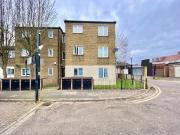 Copthorne Mews, Hayes UB3, 1 bed flat to rent, £1,150...