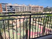 Coqueto piso con plaza de garaje en campo de futbol,...