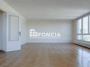 CORBEIL 4 Pièces avec terrasse, box et cave à vendre