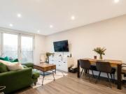 Corbet Gardens W Tf, London, 2 Bedroom Flat