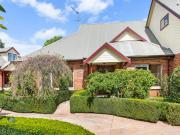 'Corbett Manor' Charming Villa Living in Old Bowral