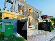 Corner 12.50Marla Brand new Ultra Luxurious House For...