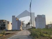 Park face 150 square yards residential plot on 45 feet...