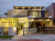 Corner 20 Marla Brand New Designer Luxury House For Sale...