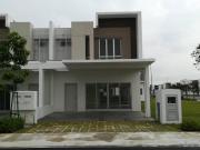 Corner 2 Storey Terrace Casa Green Cybersouth Near UiTM...