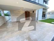 Corner 4 Side Open Back Open 39 Marla House For Rent!