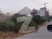 Corner 725 sqyd plot gulistan e jauhar block 1 for sale