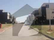 Corner 9 marla plot available for sale in ali block