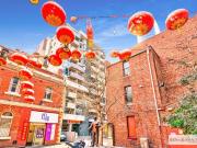 Corner Apartment in the Heart of Chinatown