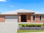 Corner Block Comfort Close to Nature, Shops and Schools